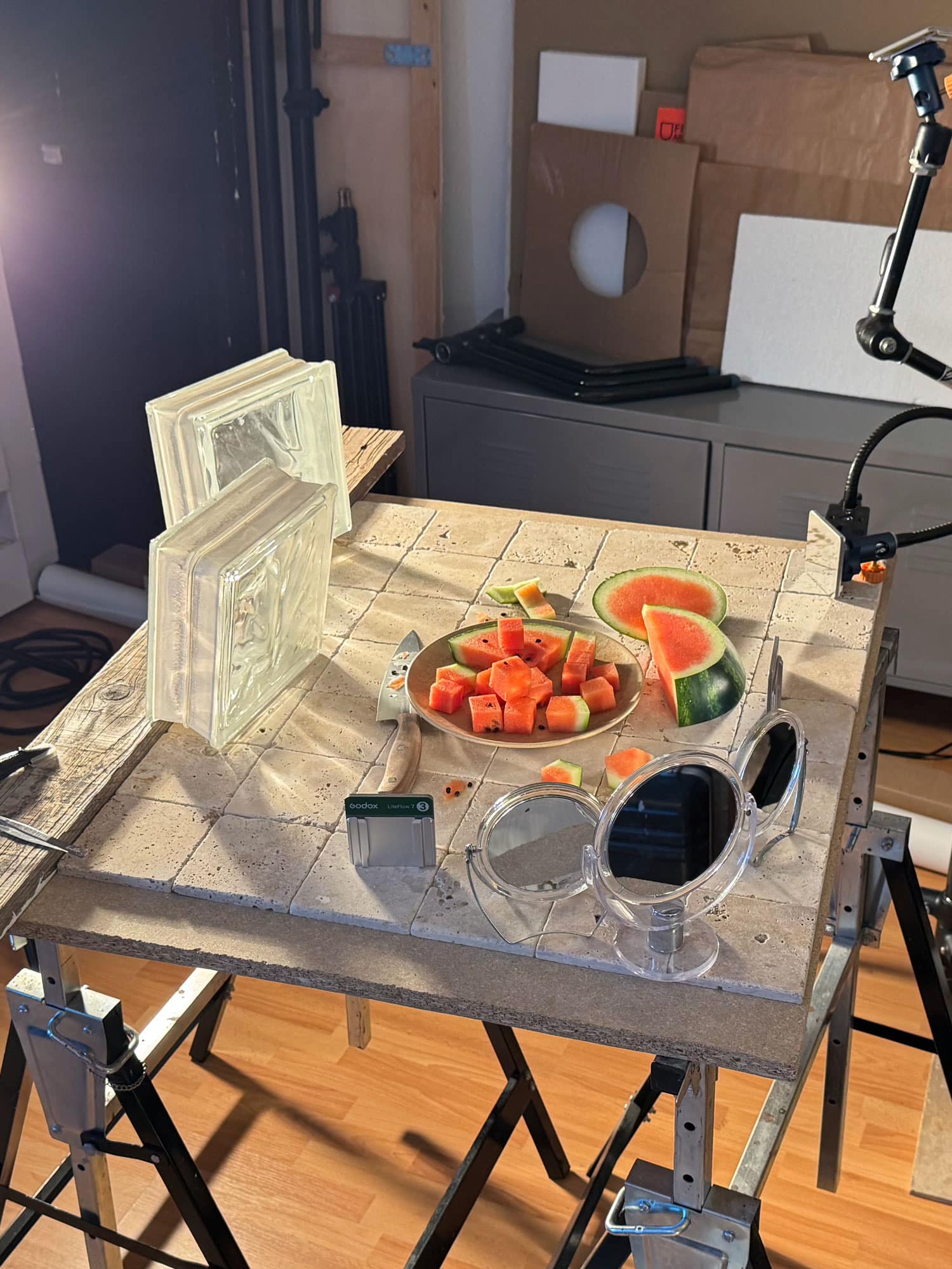 Making of Aufnahme einer Foodfotografie von Xtrafoodienary, dem visuellen Foodblog, im Fotostudio.