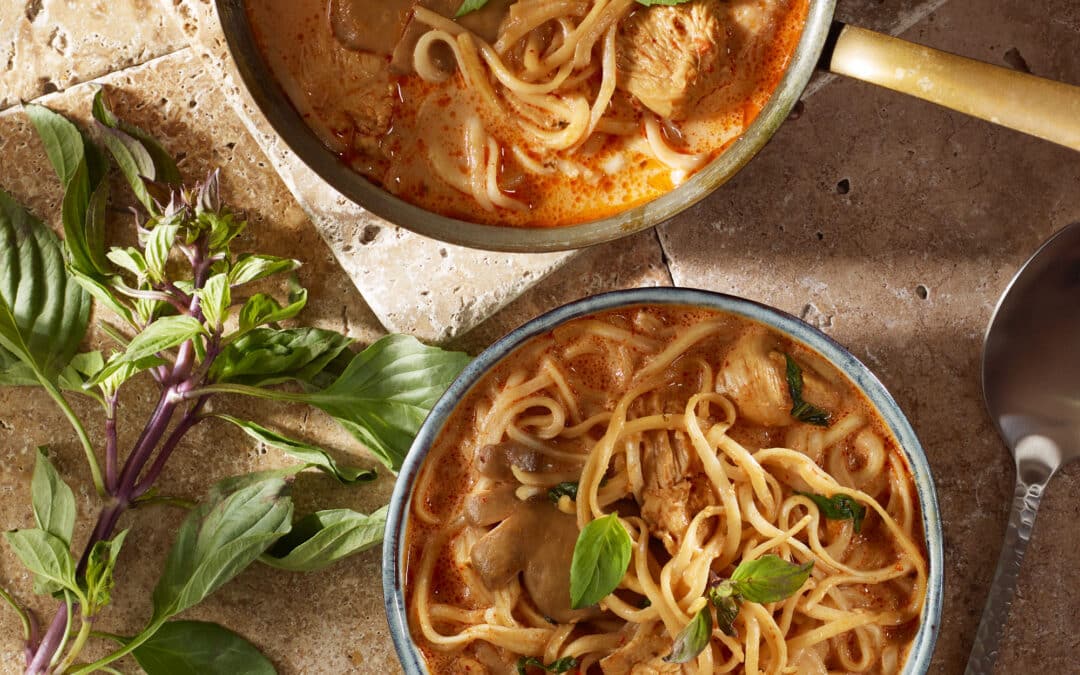 Schnelle Asiatische Nudelsuppe mit Thai-Basilikum
